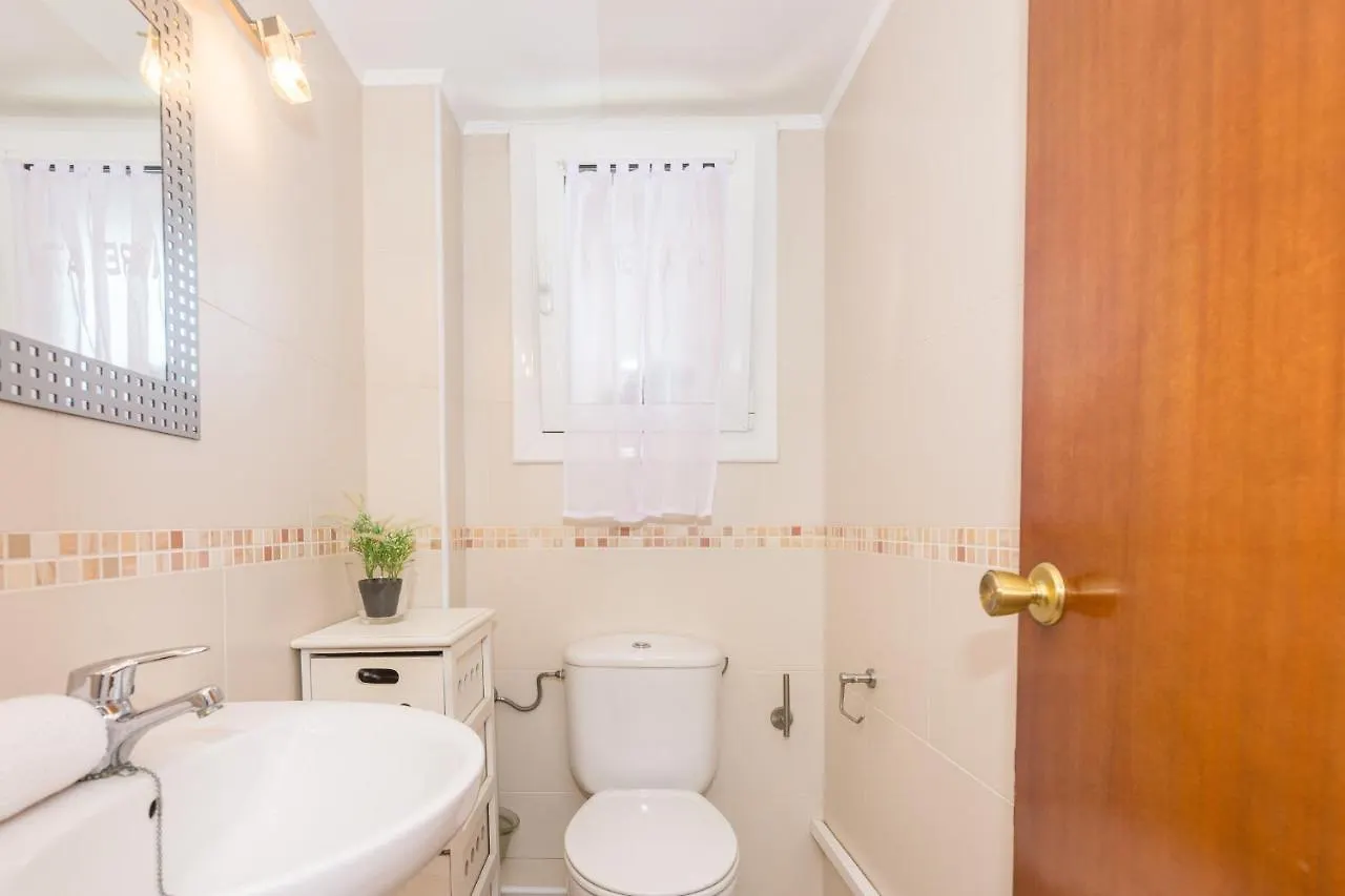 Homeholidaysrentals Amaral Pineda de Mar 0*,