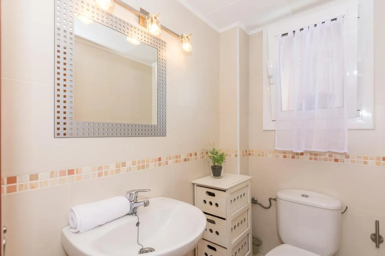 Homeholidaysrentals Amaral Pineda de Mar Daire