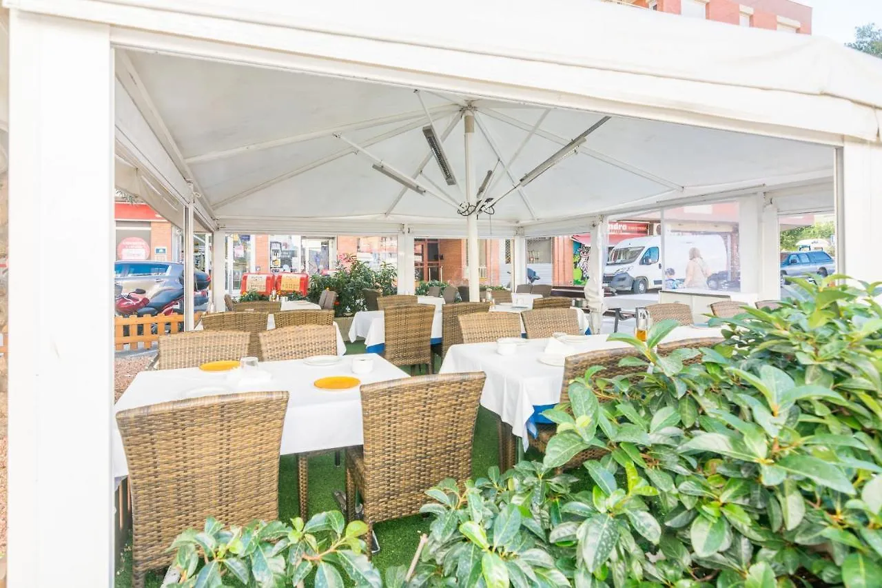 Homeholidaysrentals Amaral Pineda de Mar Apartment